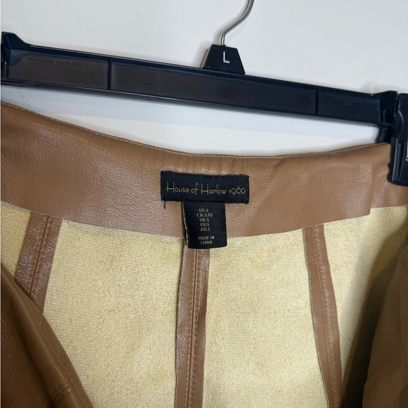 HOUSE OF HARLOW 1960 Camel Faux Leather Mini Skirt - Picture 5 of 6